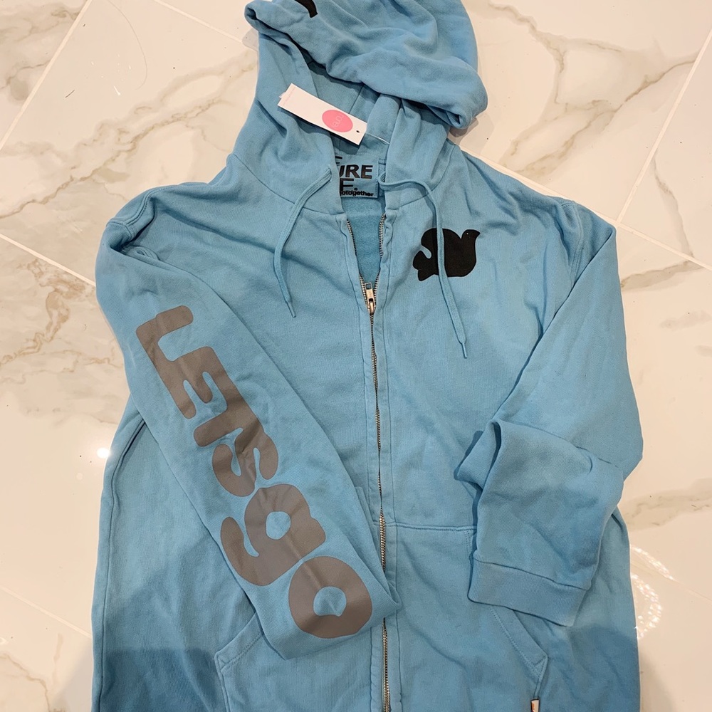 Light blue free city Zip up!!